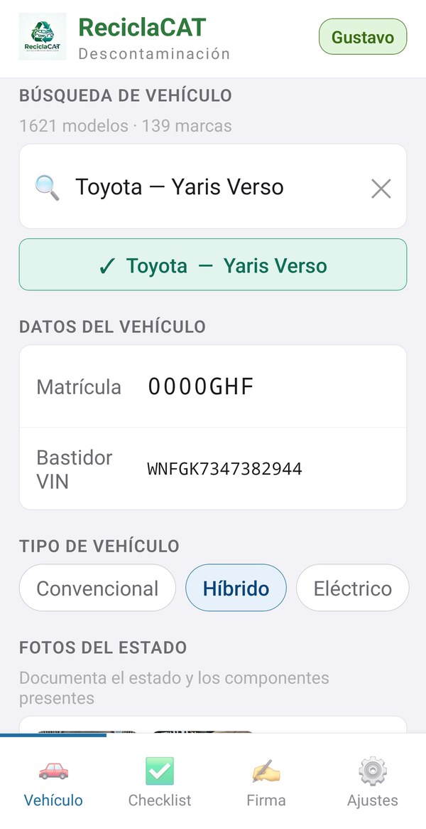 Pantalla de búsqueda y datos del vehículo en ReciclaCAT